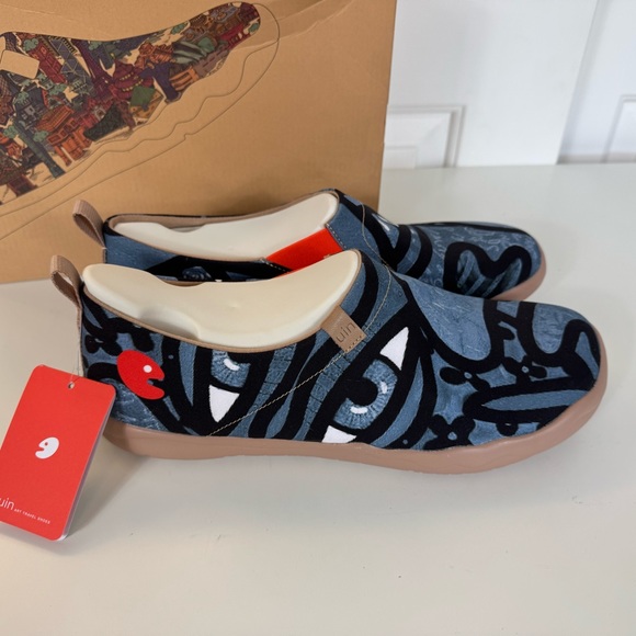 Men’s Size 11.5 UIN Slip On Shoes Canvas Comfortable Loafers "Charming Kiss"‎ - Picture 2 of 11